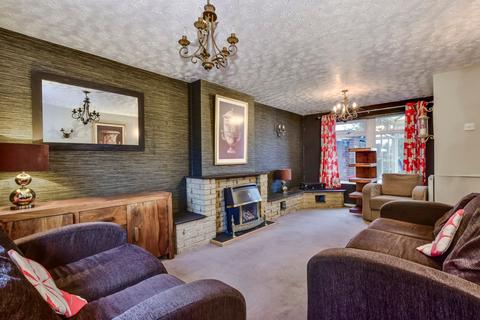 2 bedroom terraced house for sale, High Road, Leavesden, WD25