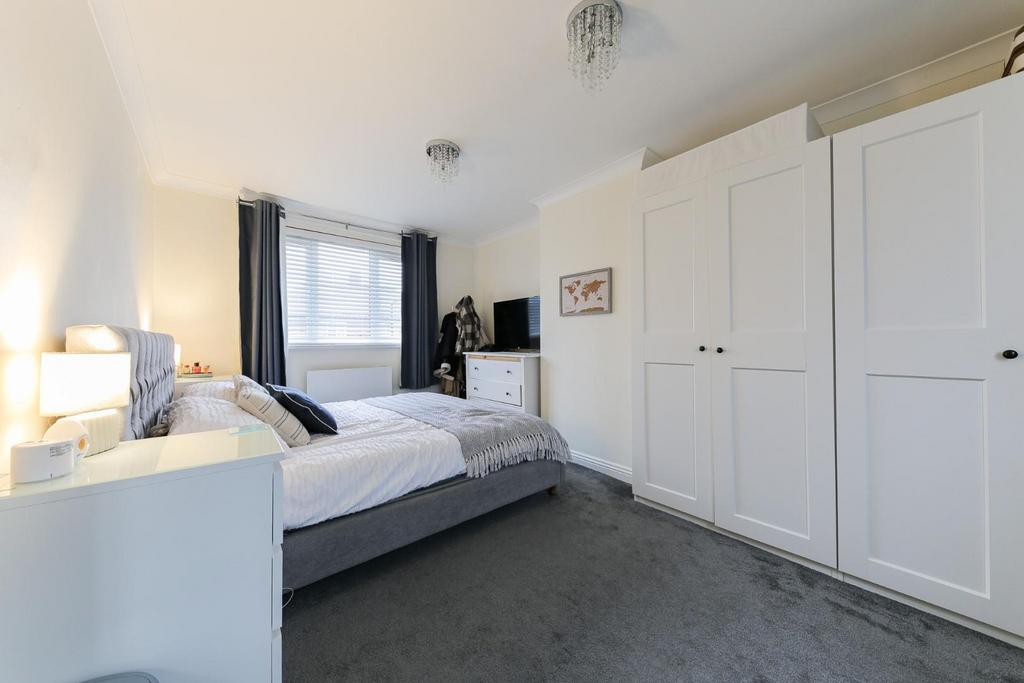 Main bedroom.jpg