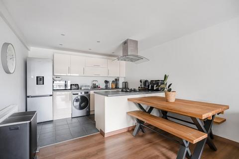2 bedroom apartment for sale, Aberfeldy Street, London