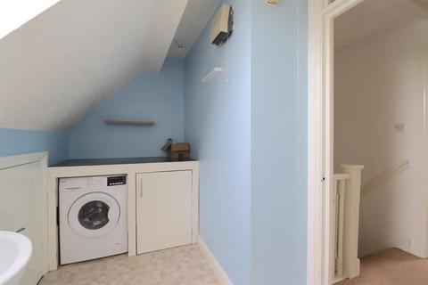 2 bedroom flat to rent, Goldsmith Avenue, Southsea PO4