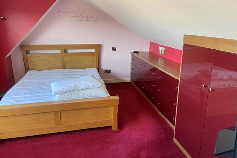 1 bedroom in a house share to rent, Cock Road, Kingswood, Bristol