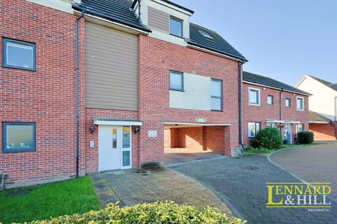 undefined, Meadow Drive, South Ockendon RM15