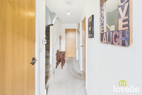 4 bedroom semi-detached house for sale, Frances Brady Way, Hull HU9