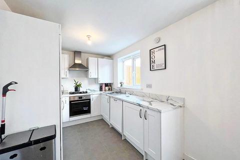 3 bedroom detached house to rent, Lundhill Drive, Wombwell, Barnsley, South Yorkshire
