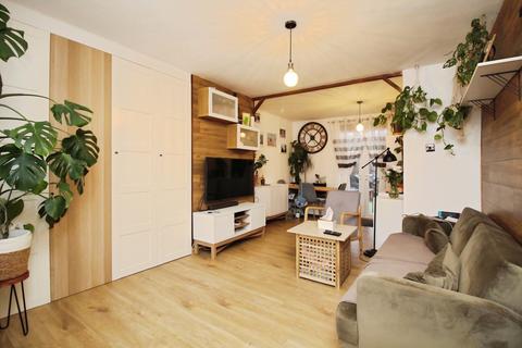 3 bedroom semi-detached house for sale, Winstanley Drive, Braunstone, LE3