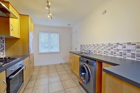 2 bedroom terraced house to rent, Nicol Place, Broxburn, West Lothian, EH52