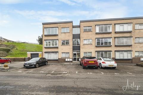 2 bedroom apartment for sale, Long Oaks Court, Sketty, Swansea