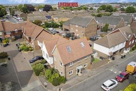 4 bedroom semi-detached house for sale, Baker Crescent, Dartford, Kent