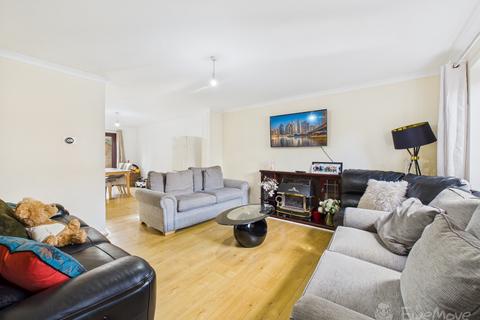 4 bedroom detached house for sale, MELROSE CLOSE, BORDON, HAMPSHIRE, GU35