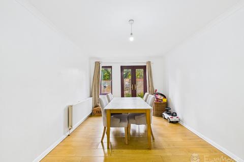 4 bedroom detached house for sale, MELROSE CLOSE, BORDON, HAMPSHIRE, GU35