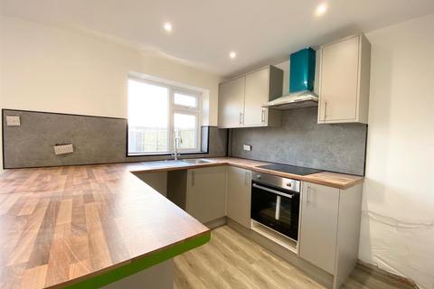 3 bedroom house to rent, Little Headley Close, Bristol