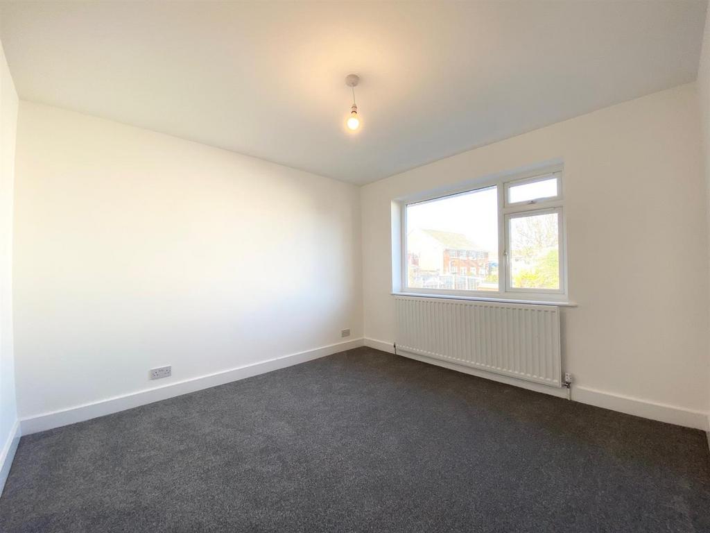 Main Room 2.jpg
