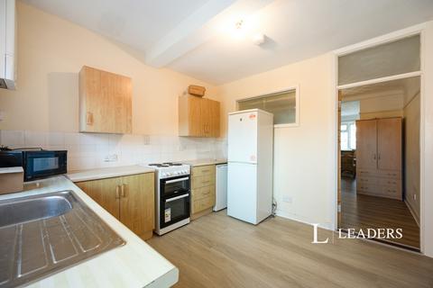 4 bedroom flat to rent, Elm Grove, Southsea, PO5