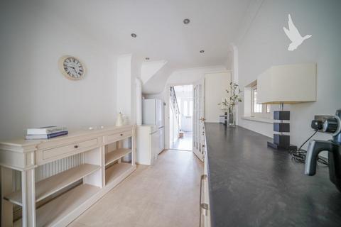 4 bedroom semi-detached house for sale, Long Brandocks, Writtle