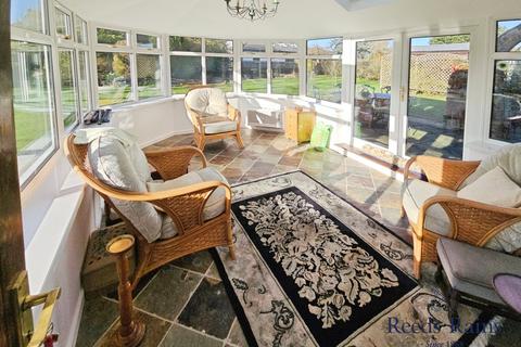 undefined, Dicklow Cob, Macclesfield SK11
