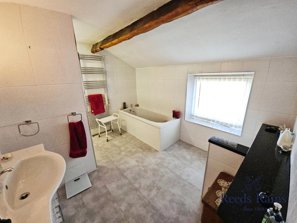 Bed One En-Suite