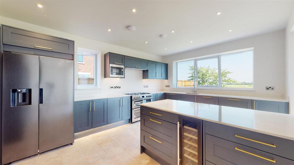 King Edwards Fields 2 Kitchen 1.jpg