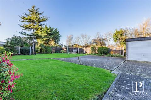 undefined, Woodberry Way, Walton On The Naze