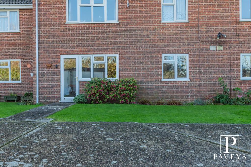 THE GARDENS &amp; VISITOR PARKING