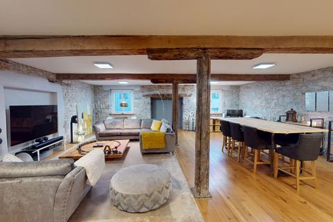 undefined, New Street, Plymouth, PL1