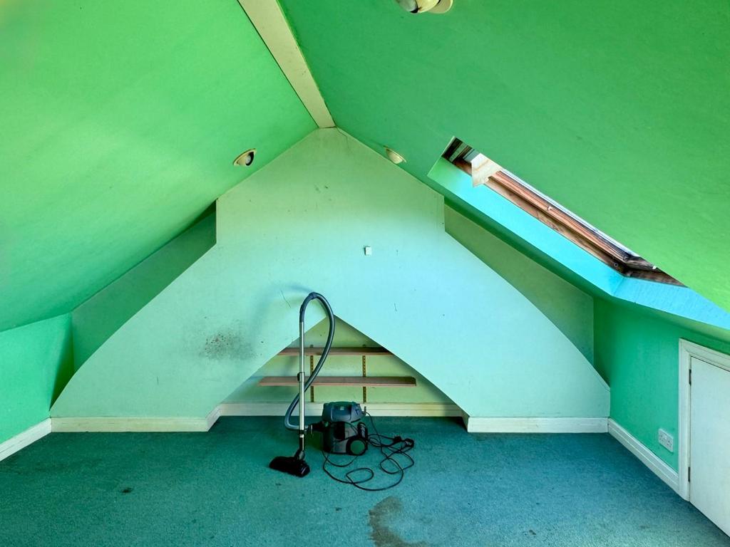 Loft Room/Bedroom 4