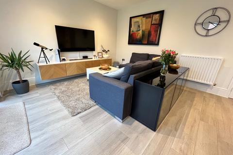 undefined, Armstrong Road, Luton, Bedfordshire, LU2 0FX