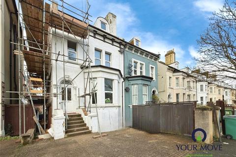 Coolinge Road, Kent CT20