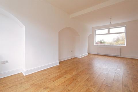 2 bedroom semi-detached house to rent, Moorfield Avenue, Manchester M34