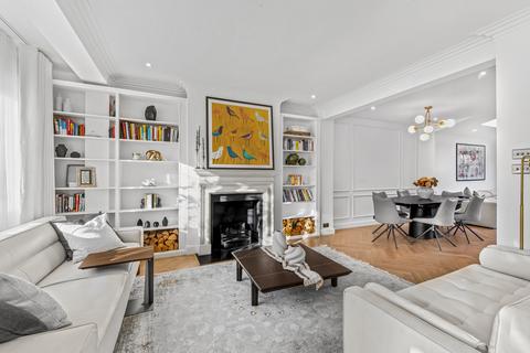 undefined, Chesterfield Road, London
