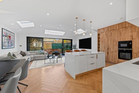 undefined, Chesterfield Road, London