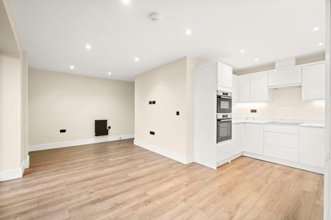2 bedroom flat to rent, Glebe Road, London