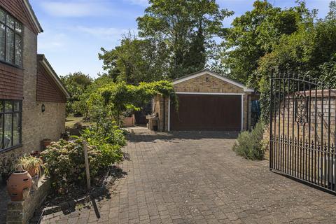 undefined, Christchurch Crescent, Radlett