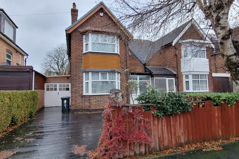 3 bedroom semi-detached house to rent, Oakland Avenue, Leicester, LE4