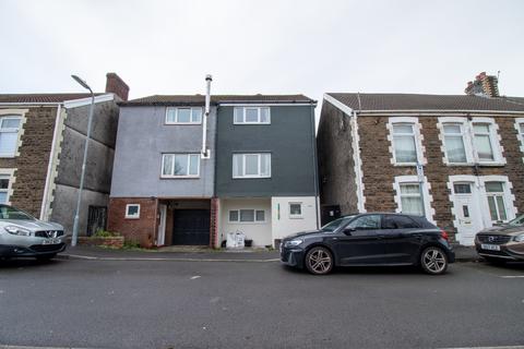 4 bedroom semi-detached house for sale, Farm Road, Neath SA11