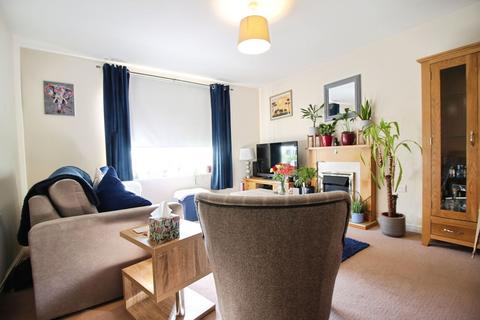undefined, Mir Crescent, Swindon SN25