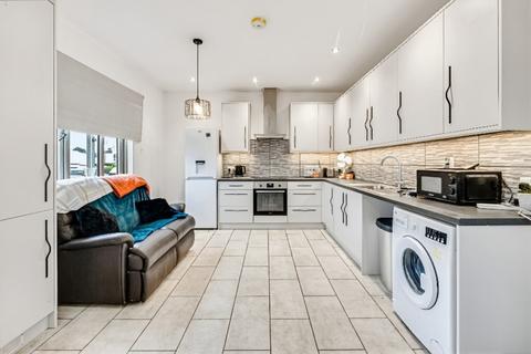 undefined, Bridgwater Drive, Westcliff-on-sea, SS0 0