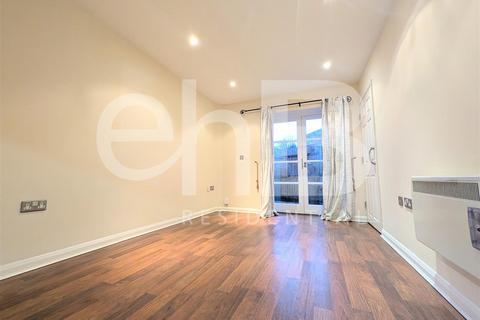 undefined, Priory Road, Warwick