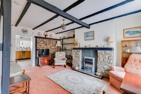 undefined, 6 Highwalls Road, Dinas Powys, The Vale Of Glamorgan. CF64 4AG