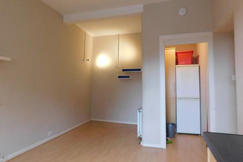 2 bedroom flat to rent, 68, Temple Park Crescent, Edinburgh, EH11 1JA