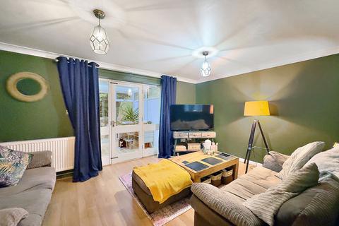 3 bedroom end of terrace house for sale, Moir Court, Wantage, OX12