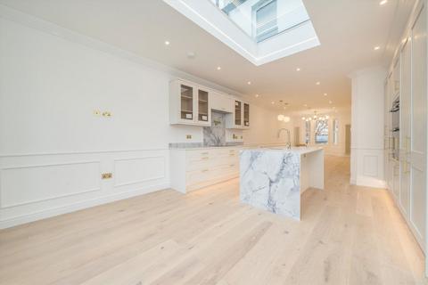 3 bedroom end of terrace house for sale, Chesham Terrace, London W13