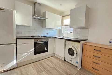 1 bedroom flat to rent, Long Lane N3