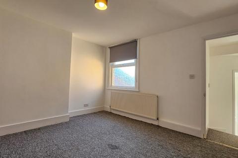 1 bedroom flat to rent, Long Lane N3