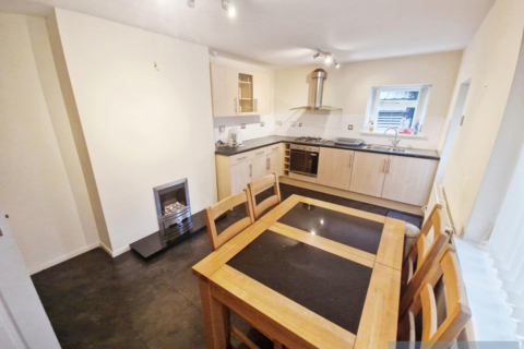 4 bedroom terraced house to rent, Allensbank Road, Caerdydd, CF14