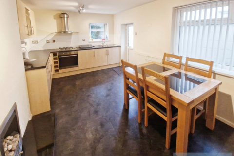 4 bedroom terraced house to rent, Allensbank Road, Caerdydd, CF14