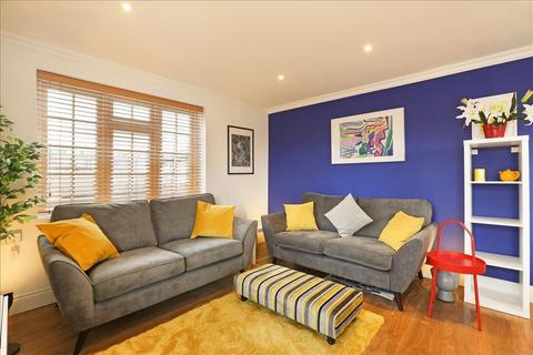 Cromwell Close, Acton