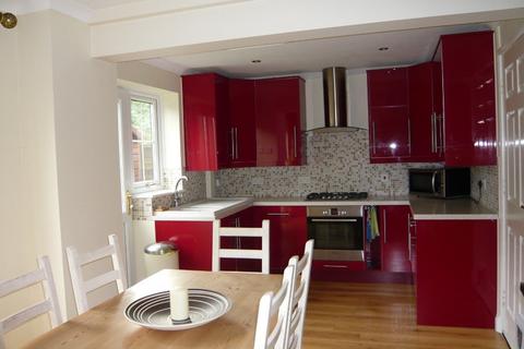 3 bedroom detached house to rent, Dickens Drive, Melton Mowbray LE13