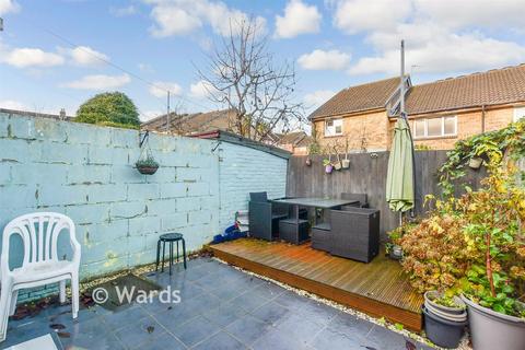 3 bedroom terraced house for sale, Albany Road, Chatham, Kent