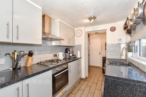 3 bedroom terraced house for sale, Albany Road, Chatham ME4