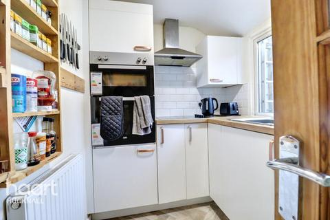 2 bedroom end of terrace house for sale, West Street, Nottingham